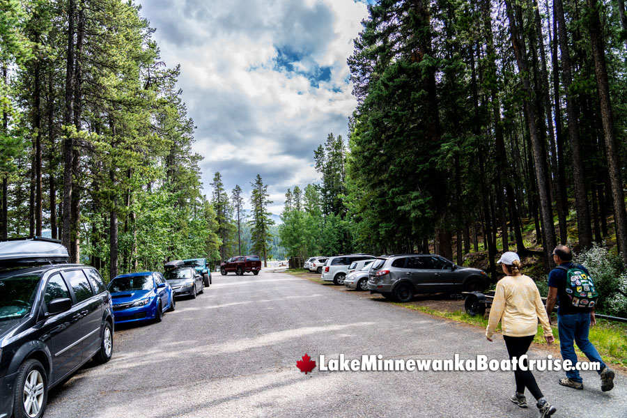 Lake Minnewanka Day Use Parking